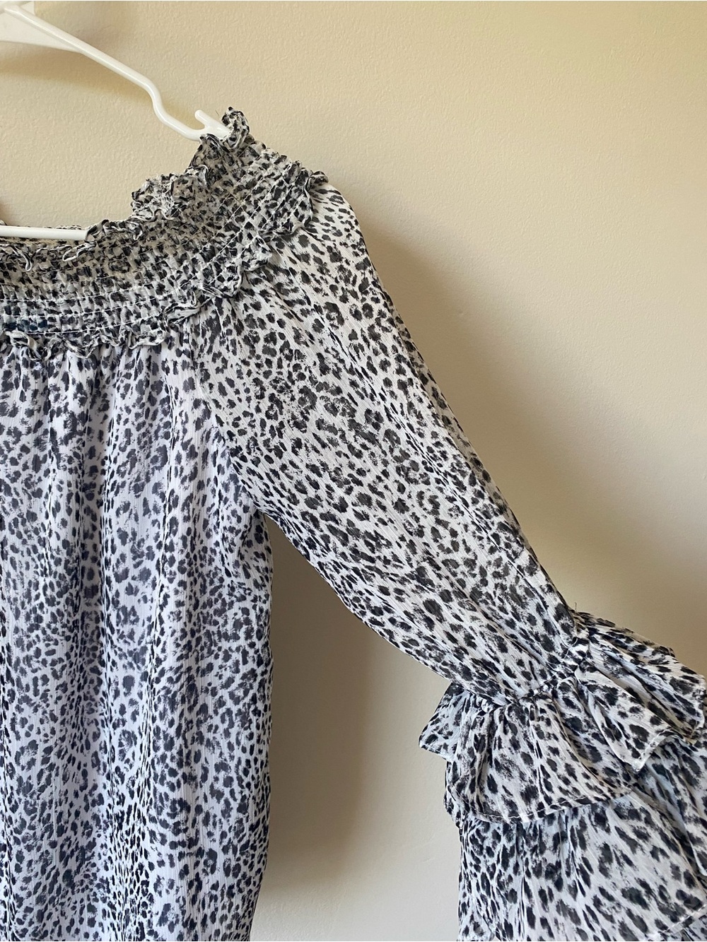 CeCe Leopard Print Smocked Off-Shoulder Ruffle Sleeve Top - Picture 3 of 5